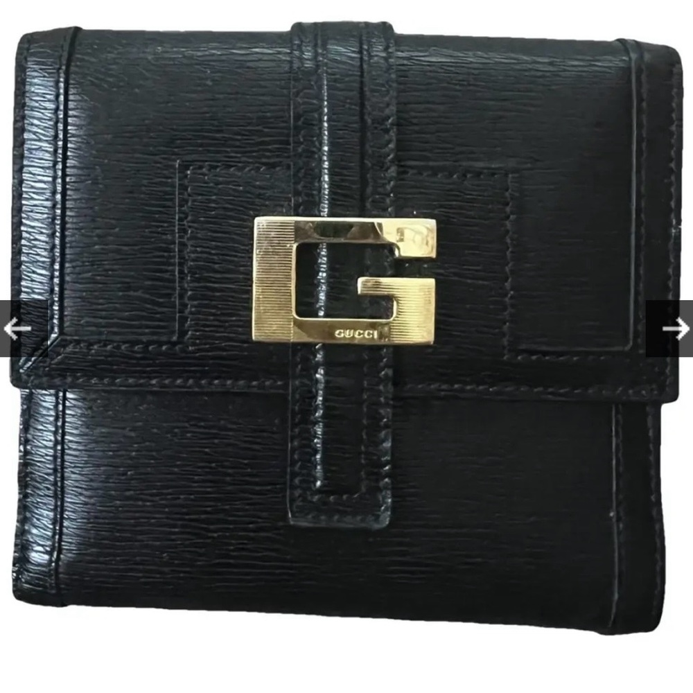 Gucci Black Compact Leather Wallet with Gold Logo